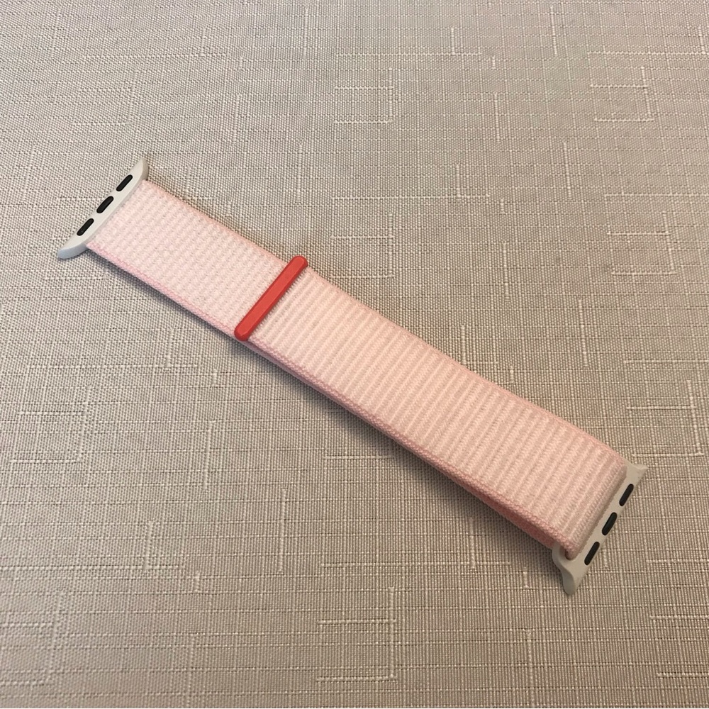 Apple Watch Sport Loop 41mm in Light Pink